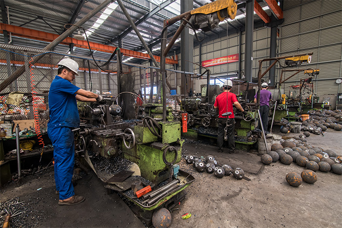 开原网架配件车间